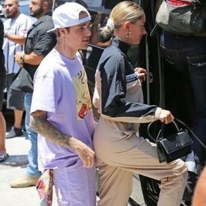 Adidas Sweater - Hailey Bieber